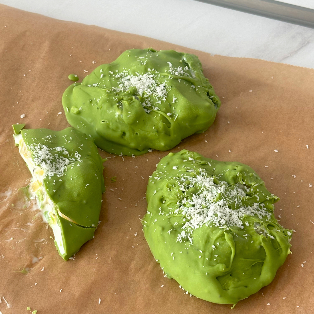 Matcha Kiwi Clusters
