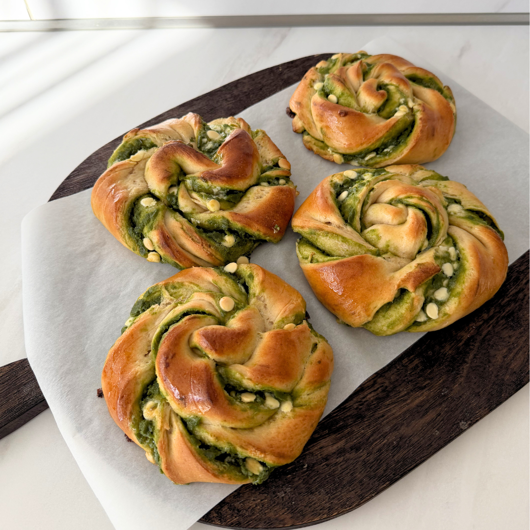 Matcha Custard & White Chocolate Rolls